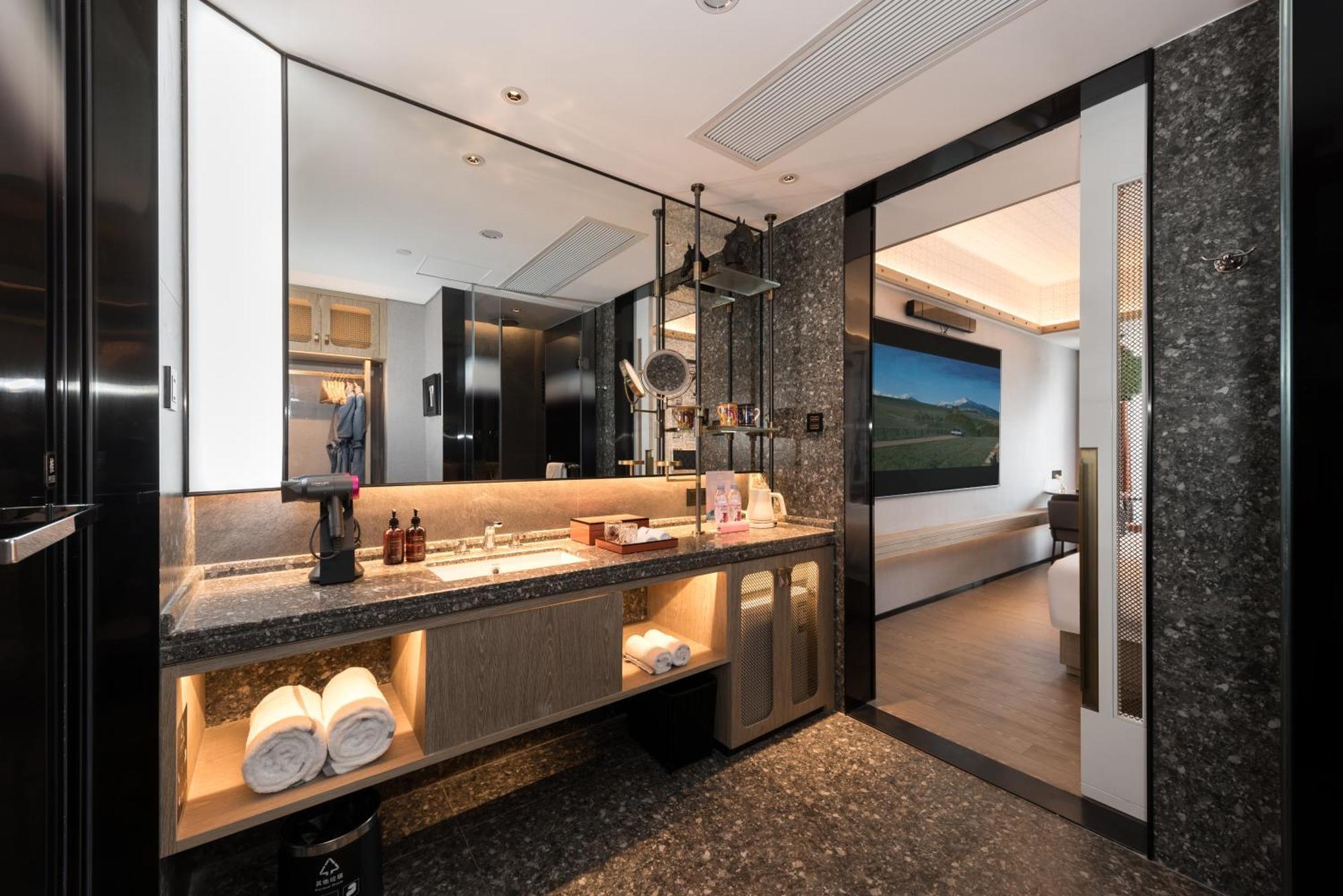 Paco Hotel Canton Tower Pazhou-Free Shuttle Bus For Canton Fair Екстер'єр фото
